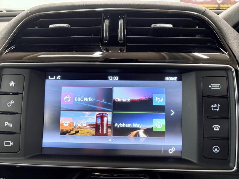 JAGUAR XE