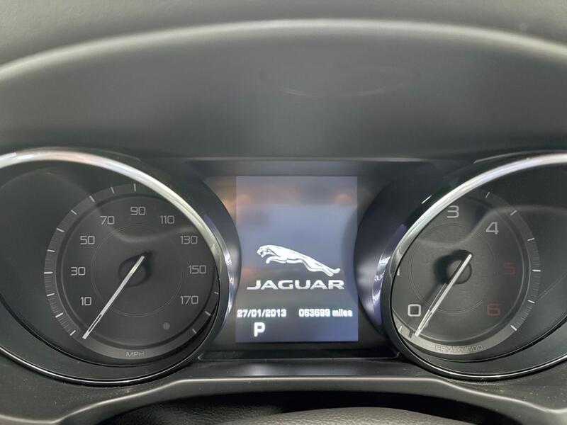 JAGUAR XE